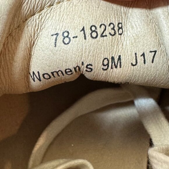 Johnston & Murphy Womens Metallic Textured Lace-Up Sneakers Size 9M - Picture 6 of 8